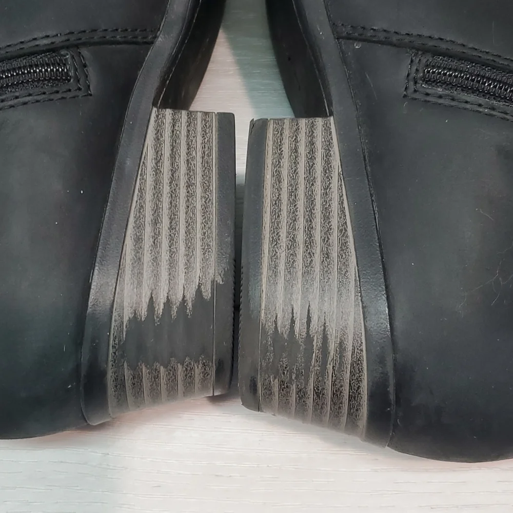 Clarks good used